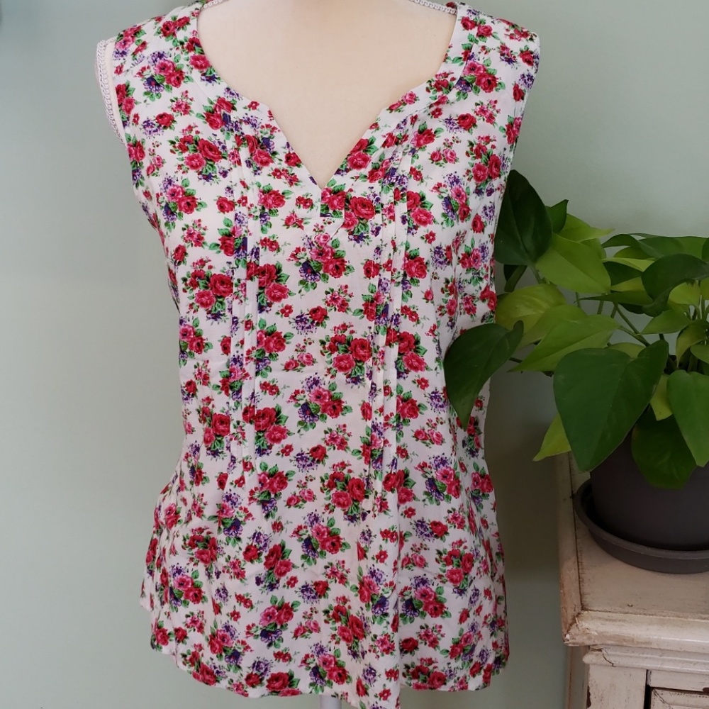 ModCloth floral top
